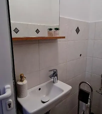 Danijela Apartment *